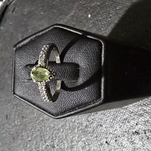 Elegant Silver and Green Gemstone Ring